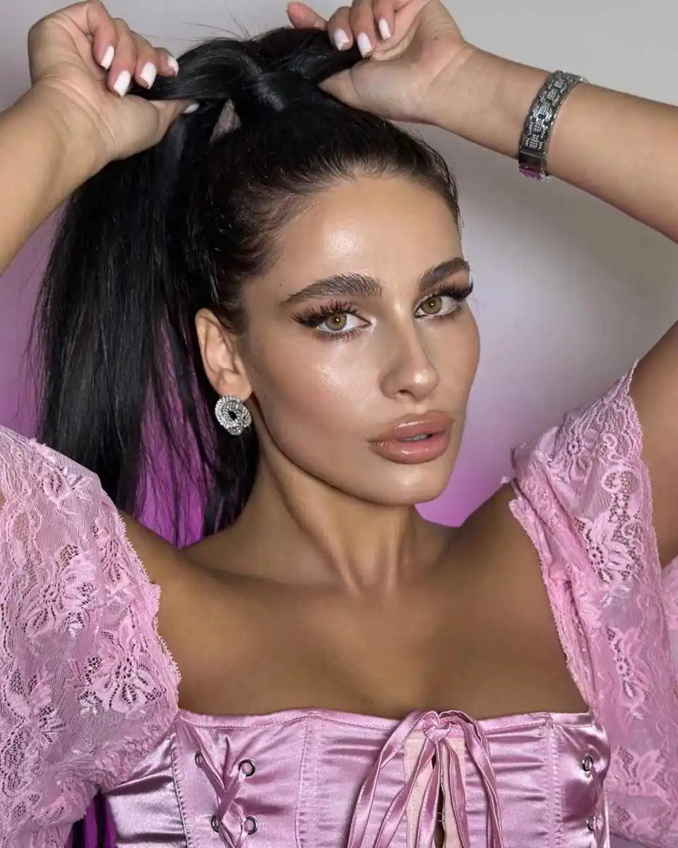 Афина эскорт в городе Дубай