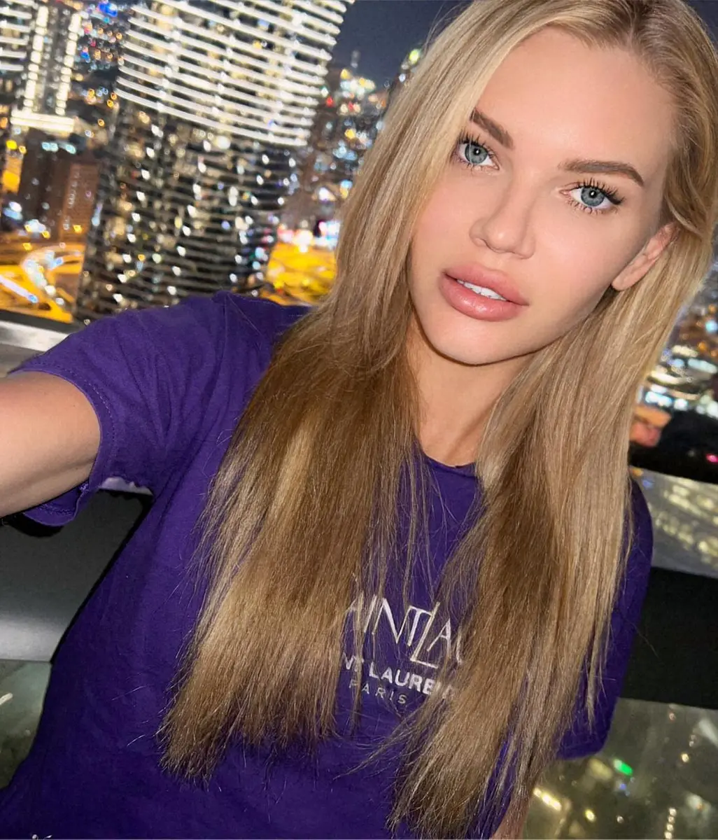 Агата эскорт в городе Дубай