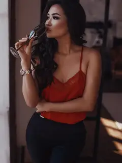 Anetti Escort in Dubai