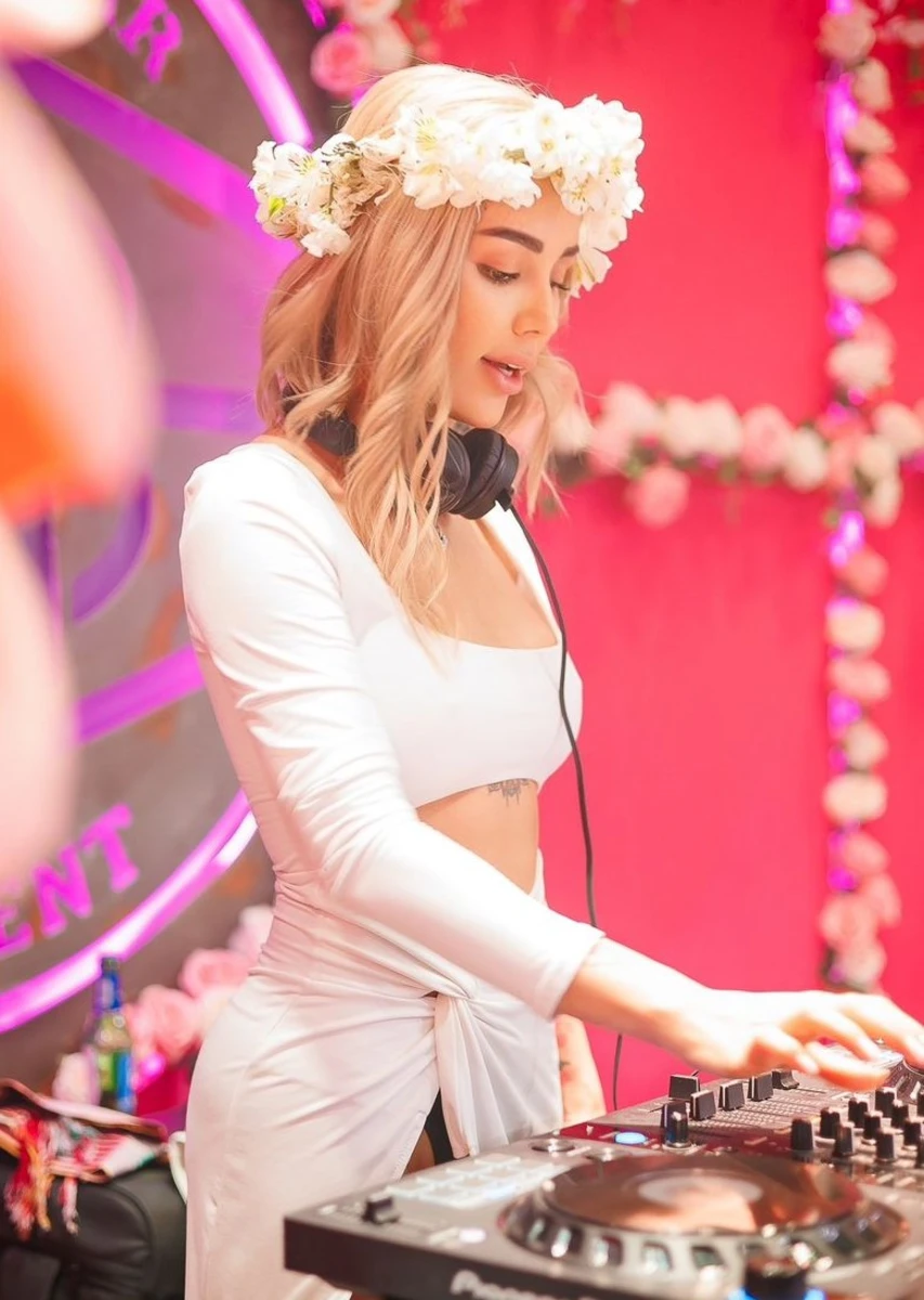 Angela escort a Dubai