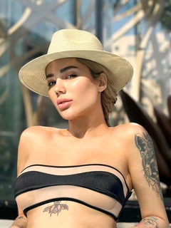 Angela escort a Dubai