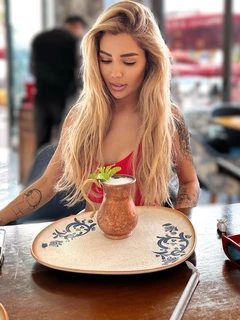 Angela escort a Dubai