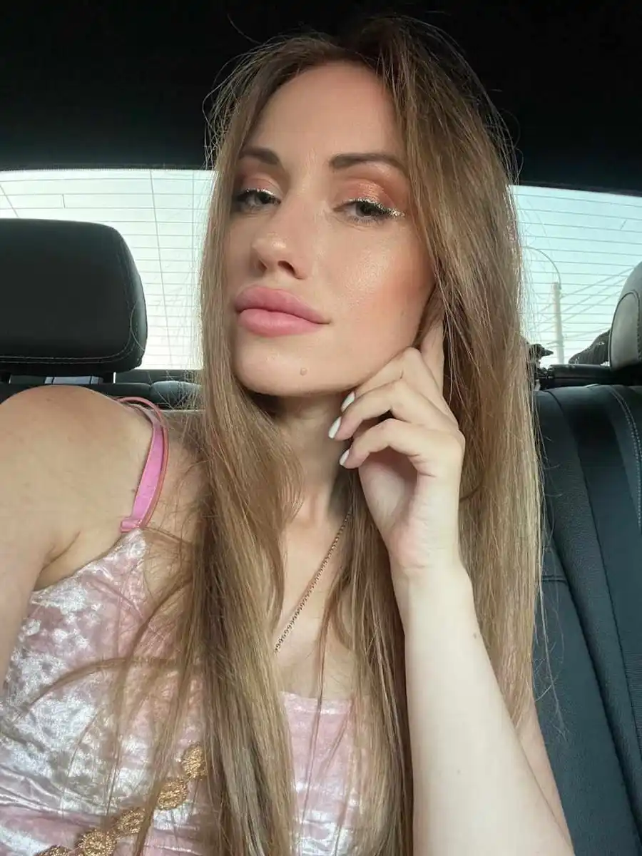 Anna escort a Dubai