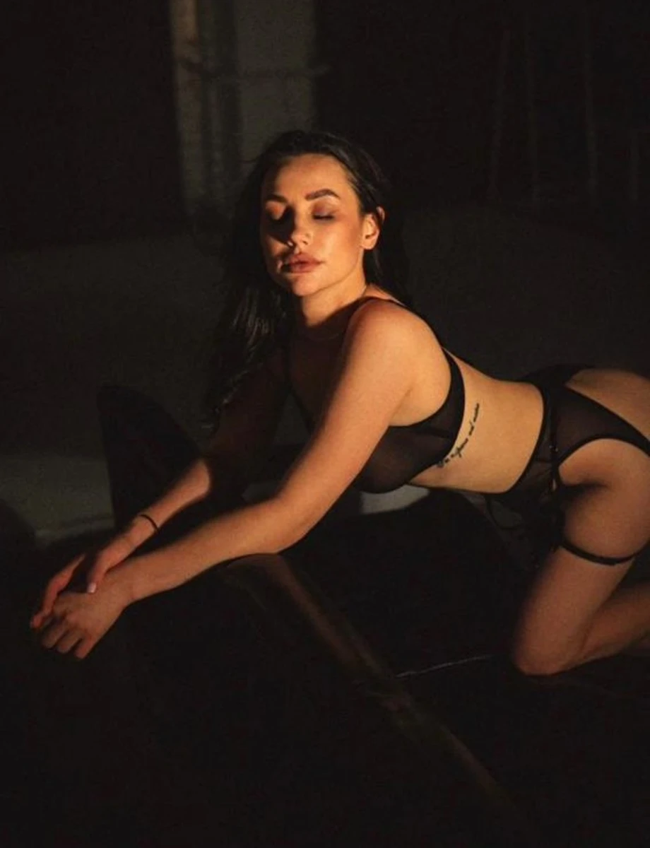 Anna Escort in Dubai