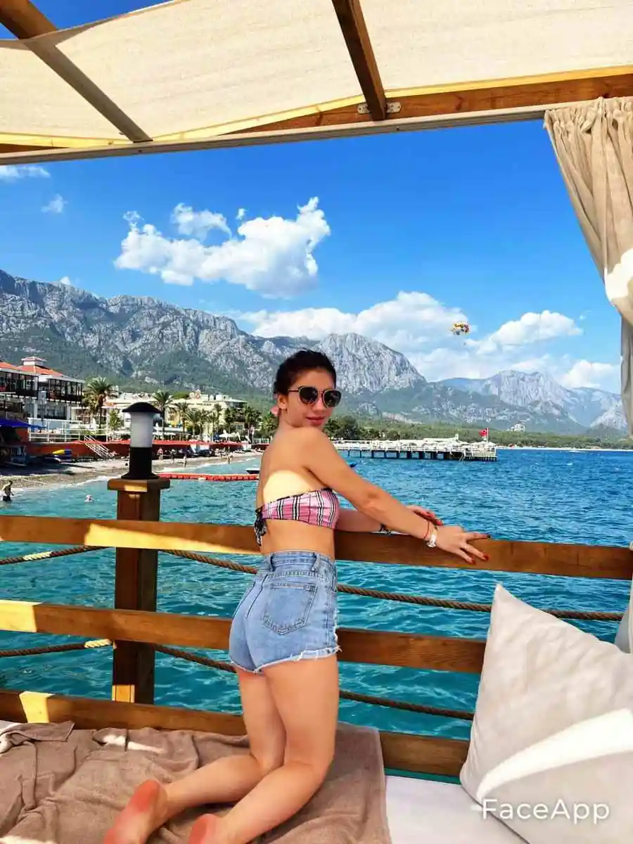 Апина эскорт в городе Дубай