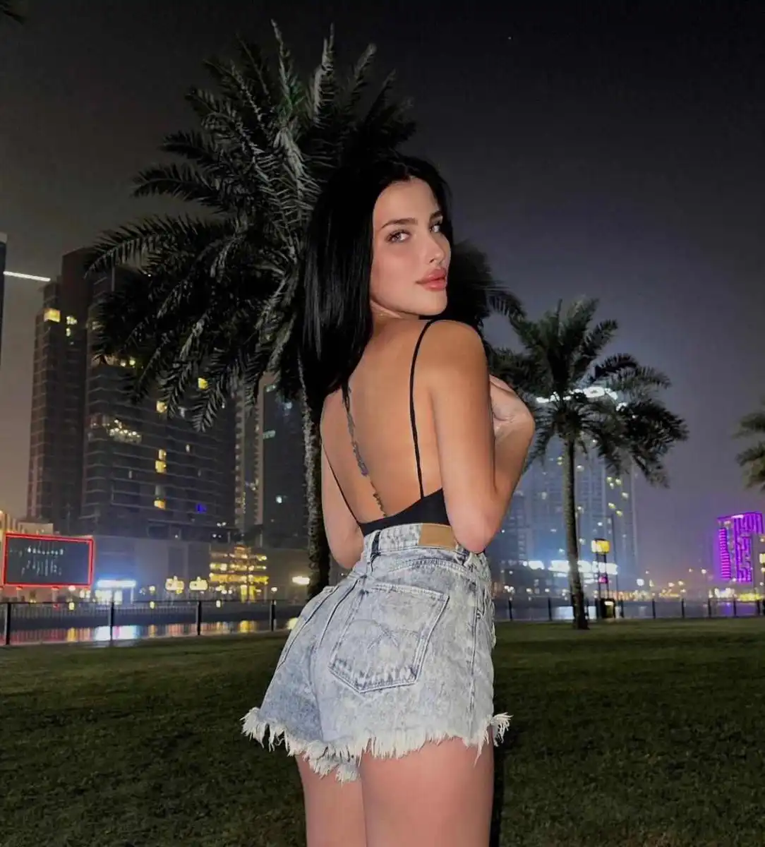Арина эскорт в городе Дубай