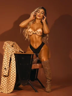 Bella escort in Dubai