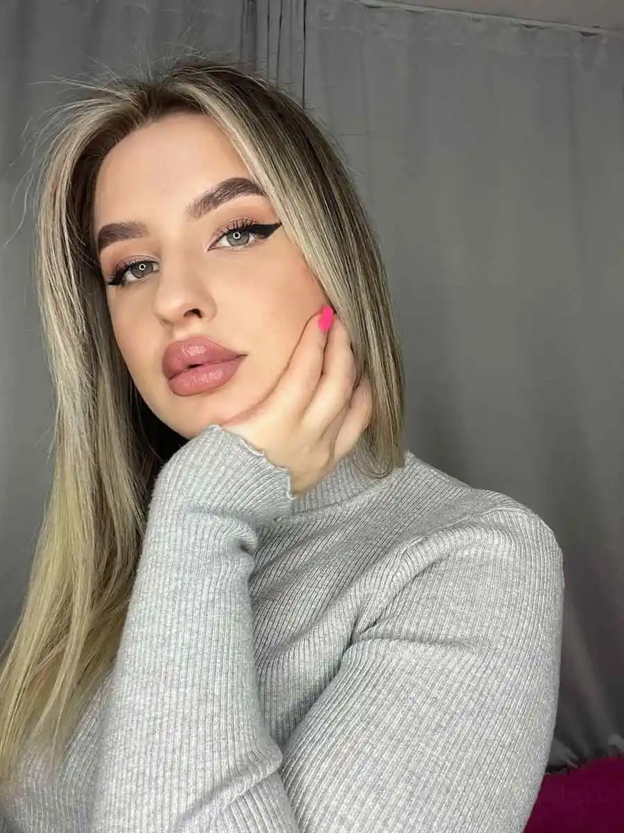 Camelia Escort in Dubai