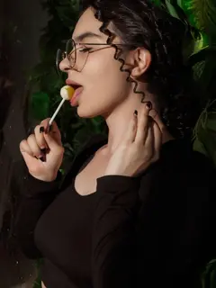 Carolina escort in Dubai