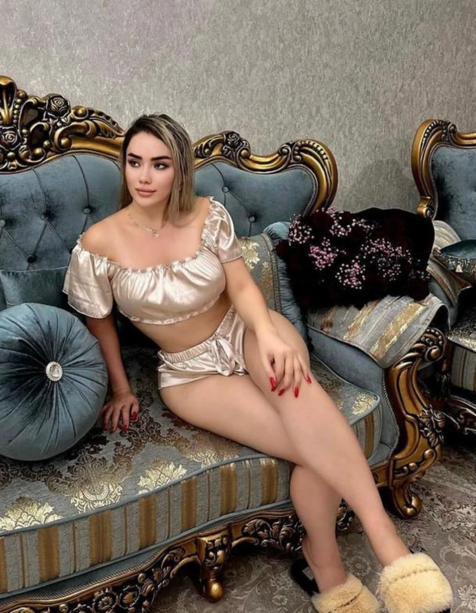 Caroline Escort in Dubai