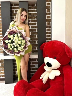 Caroline Escort in Dubai