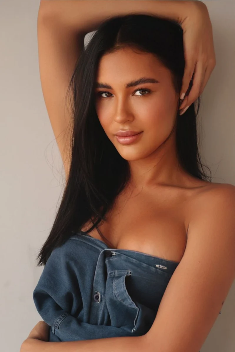 Cecilia escort a Dubai