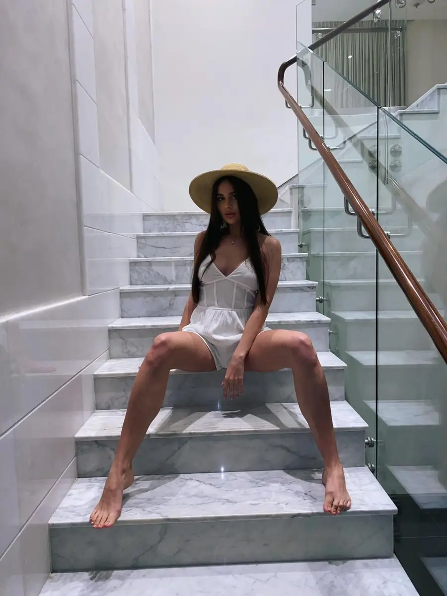Christina escort in Dubai