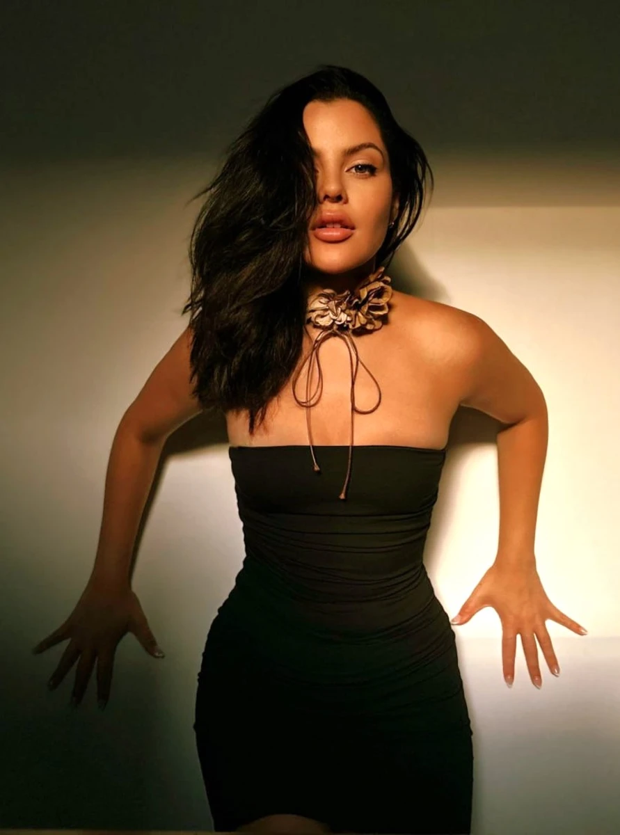 克拉拉 迪拜的应召女郎