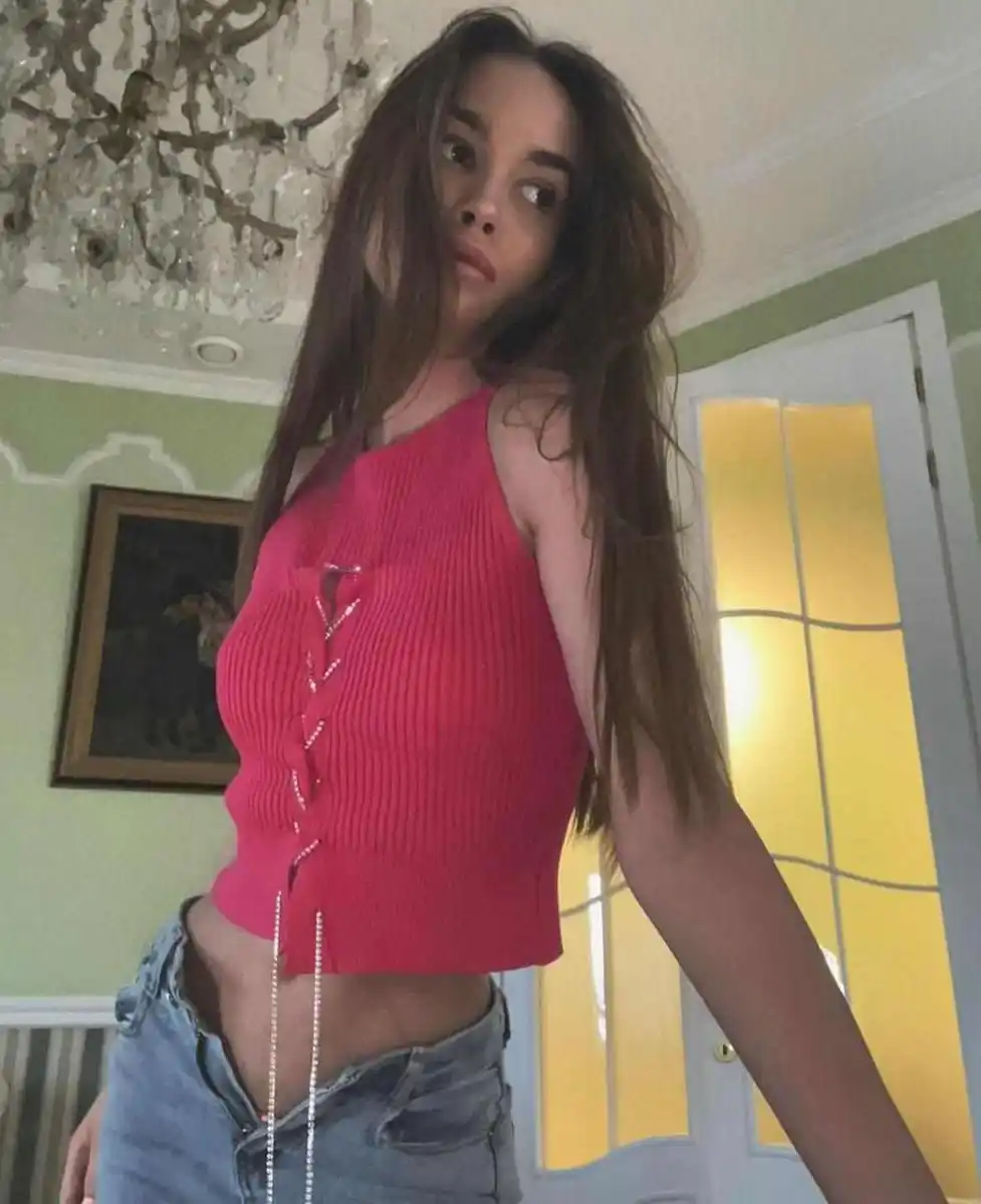 Cleo escort a Dubai
