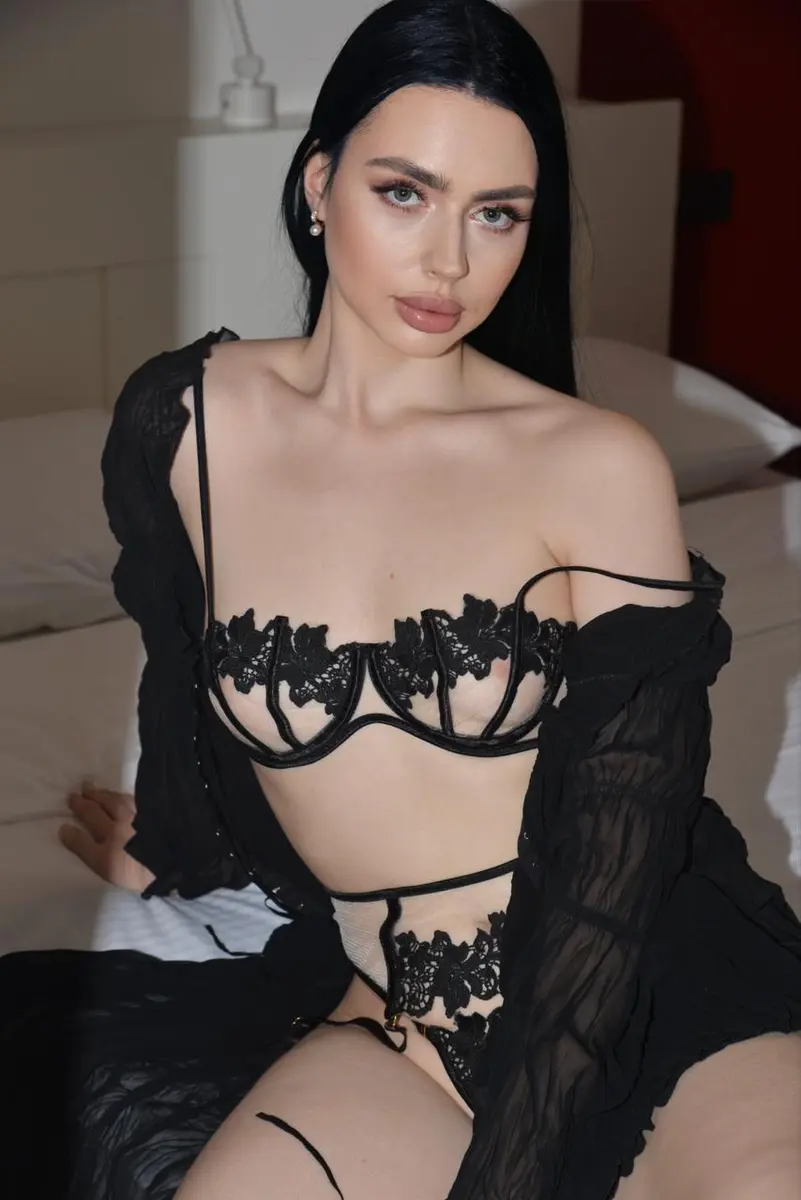 Clodia escort a Dubai