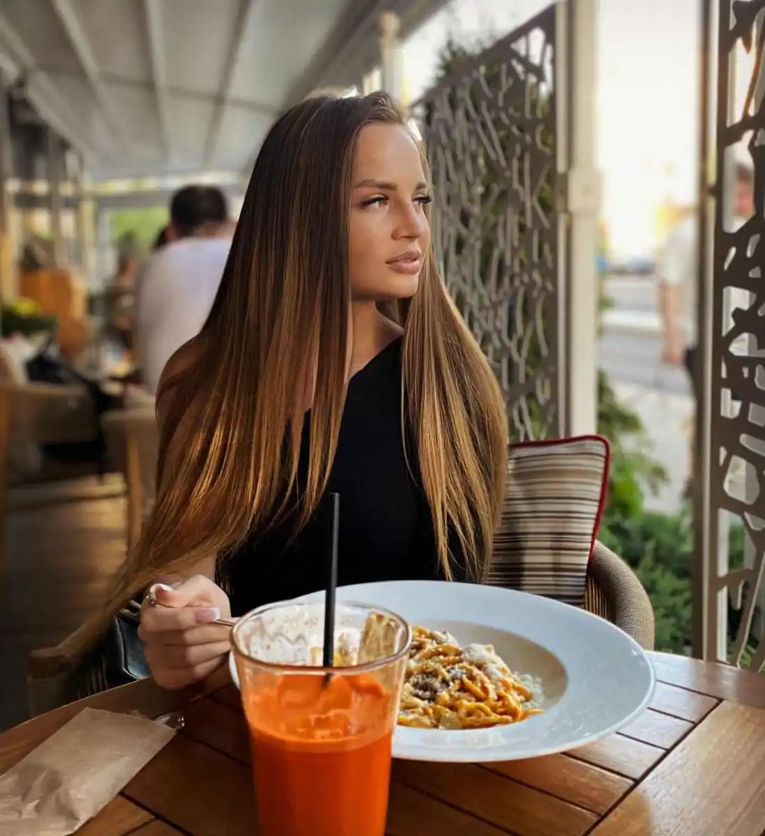 达莎 迪拜的应召女郎