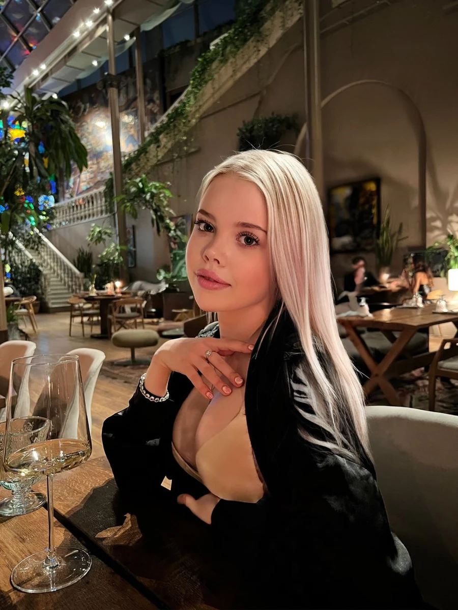 戴安娜 迪拜的应召女郎