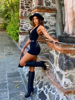 Gina escort à Dubaï