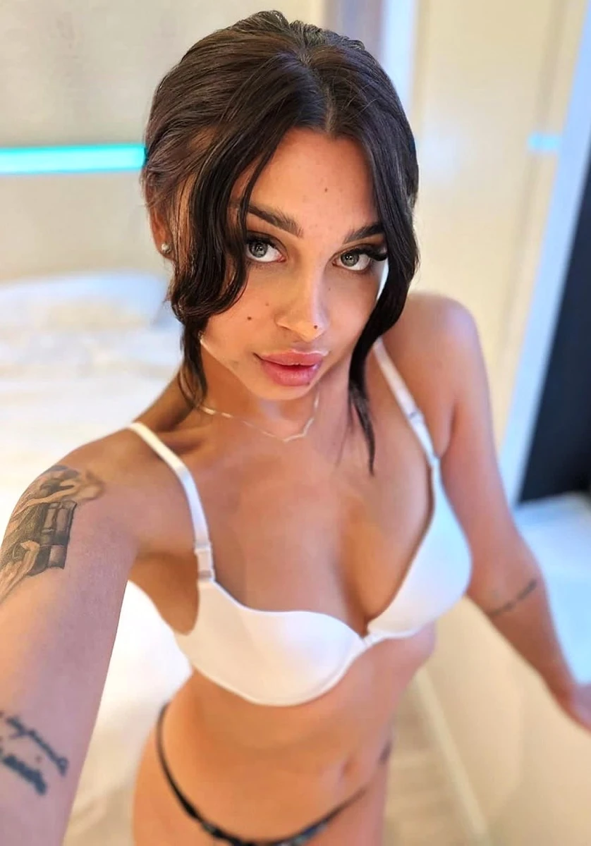 Хейден эскорт в городе Дубай