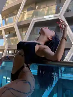 Isabel escort a Dubai