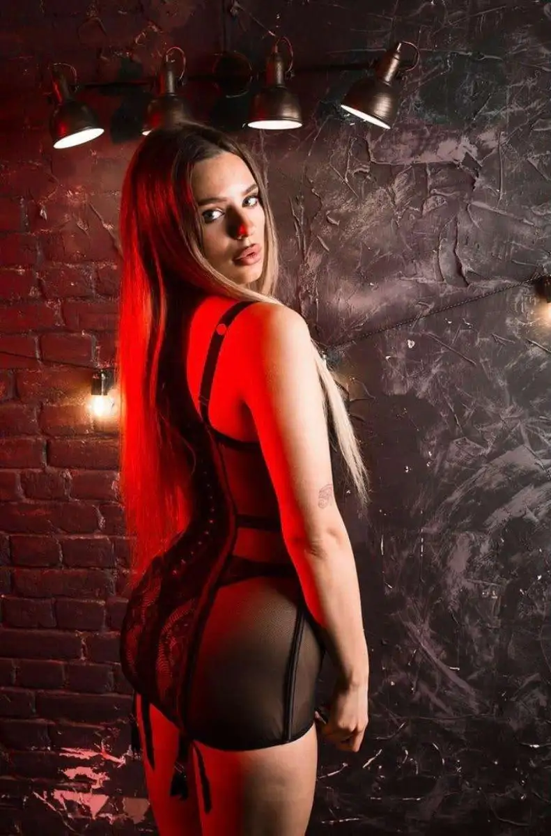 Jana escort in Dubai