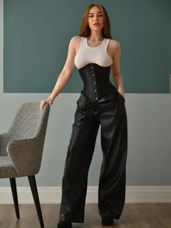 朱莉安娜 迪拜的应召女郎