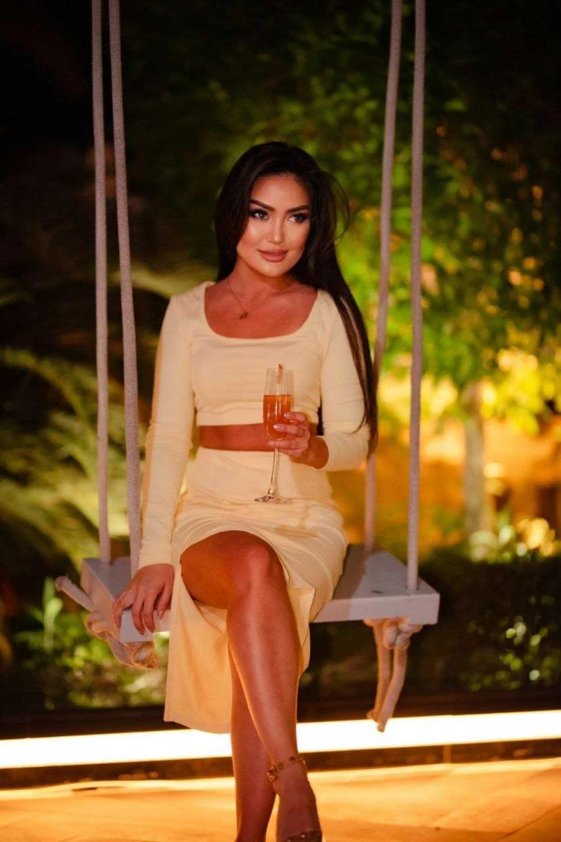 Karina escort a Dubai