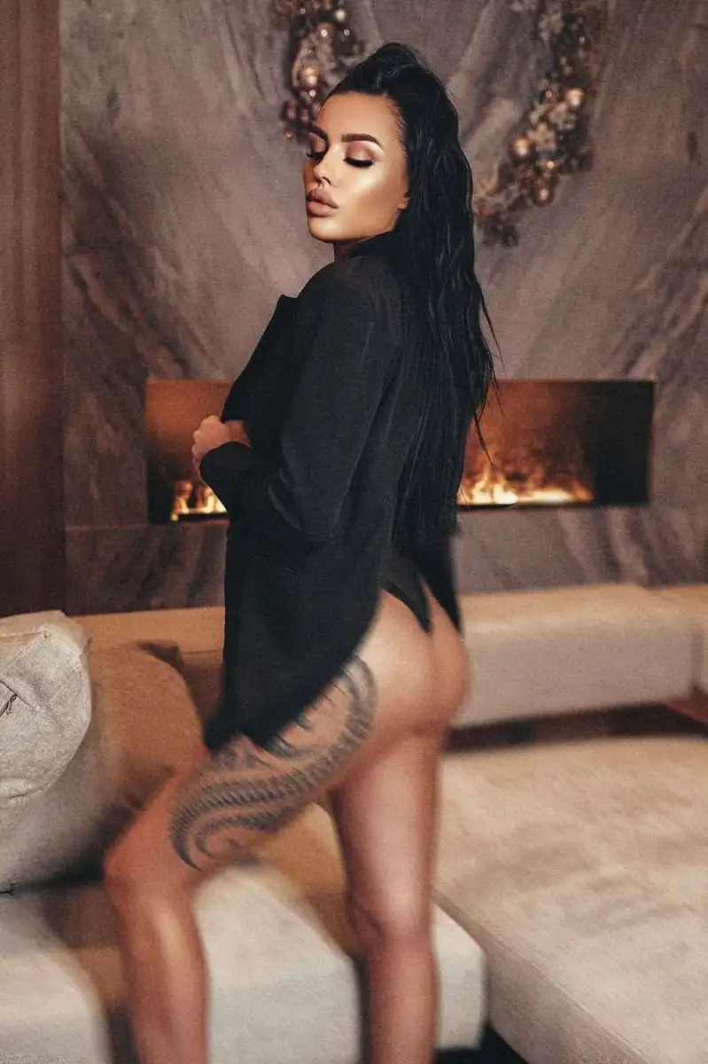 Katherine Escort in Dubai