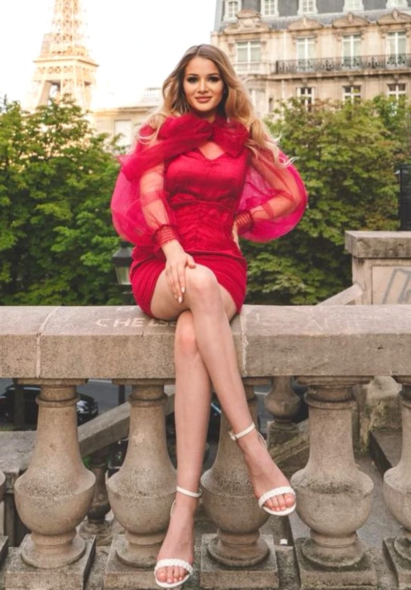 Kristi escort a Dubai