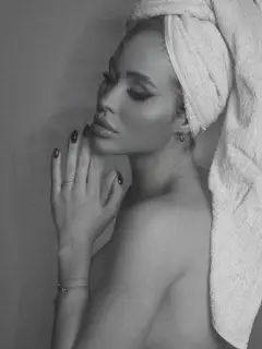 拉娜 迪拜的应召女郎