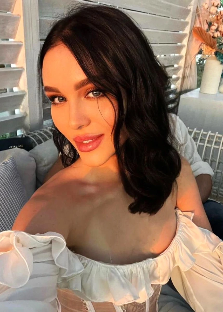 Лина эскорт в городе Дубай