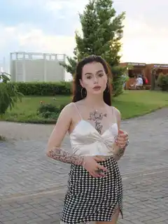 丽娜 迪拜的应召女郎