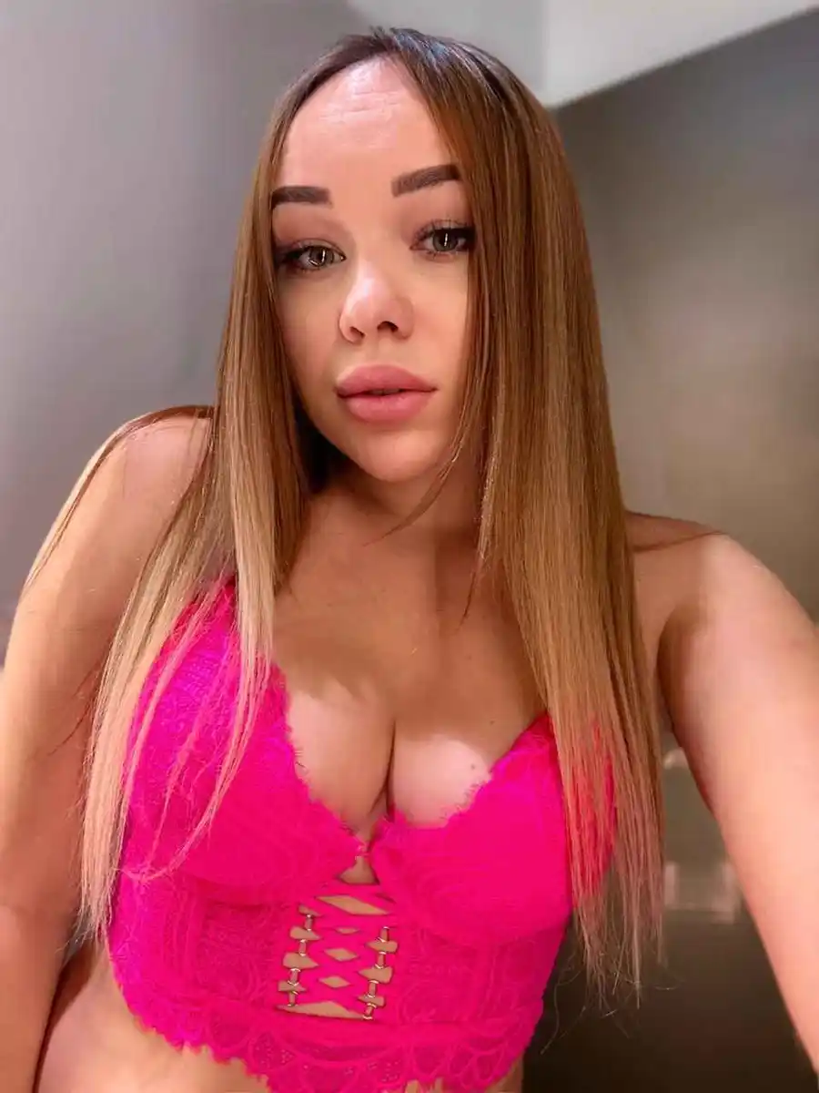 Malika escort à Dubaï