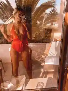 Malika escort à Dubaï
