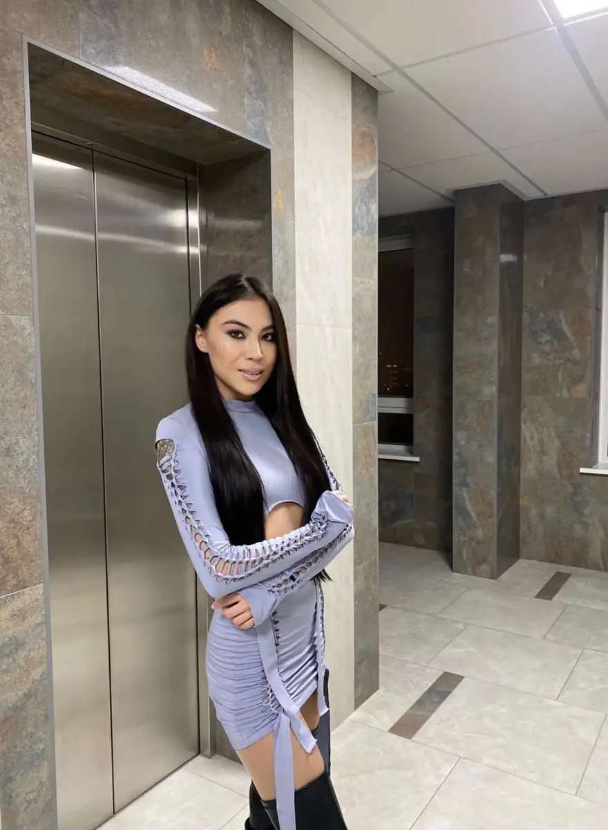 梅丽莎 迪拜的应召女郎