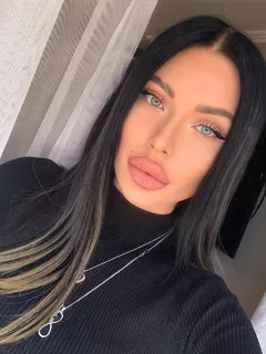 梅丽莎 迪拜的应召女郎