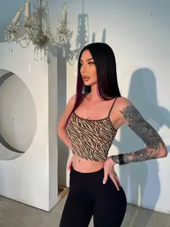 梅丽莎 迪拜的应召女郎