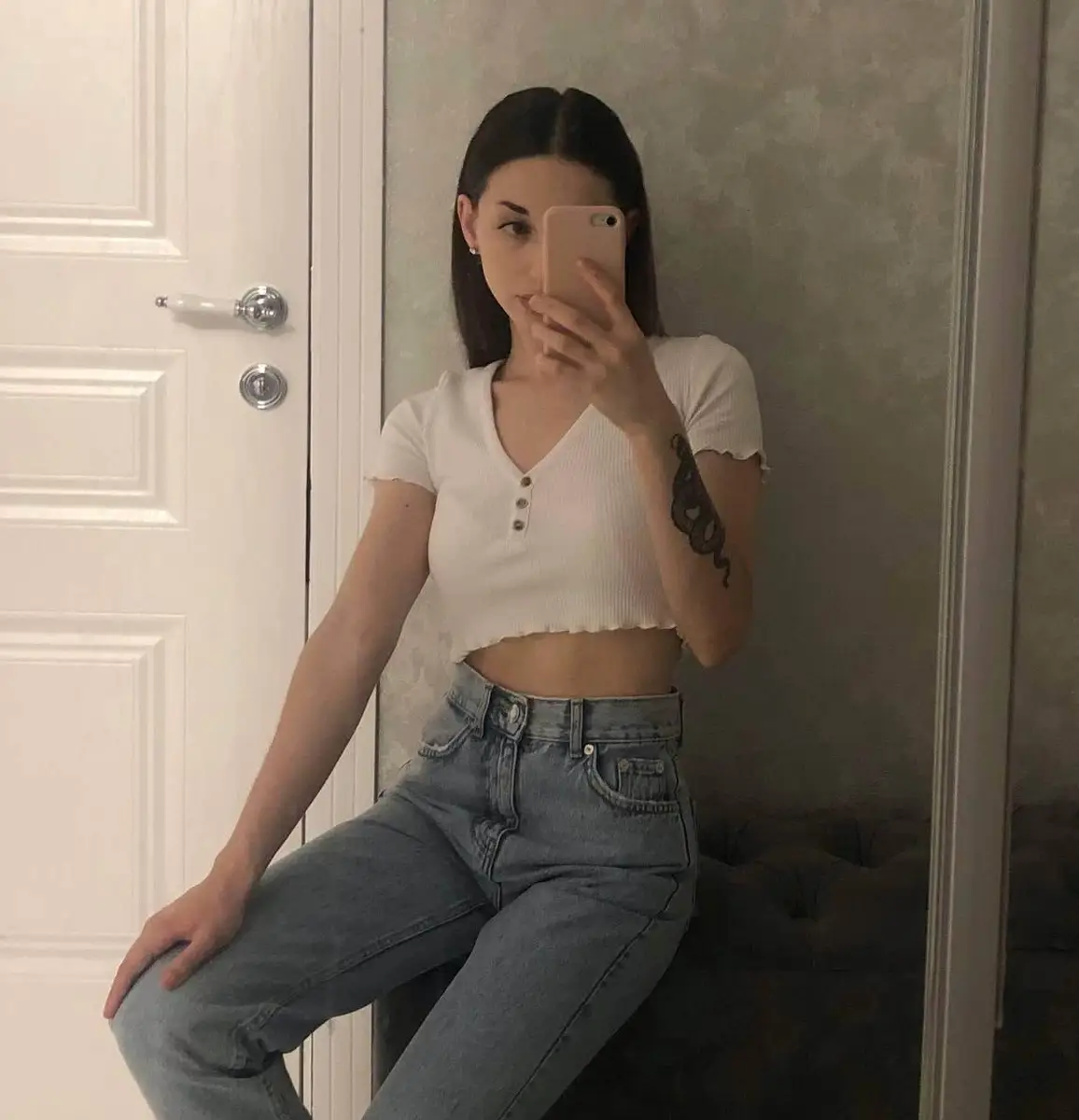 Мики эскорт в городе Дубай