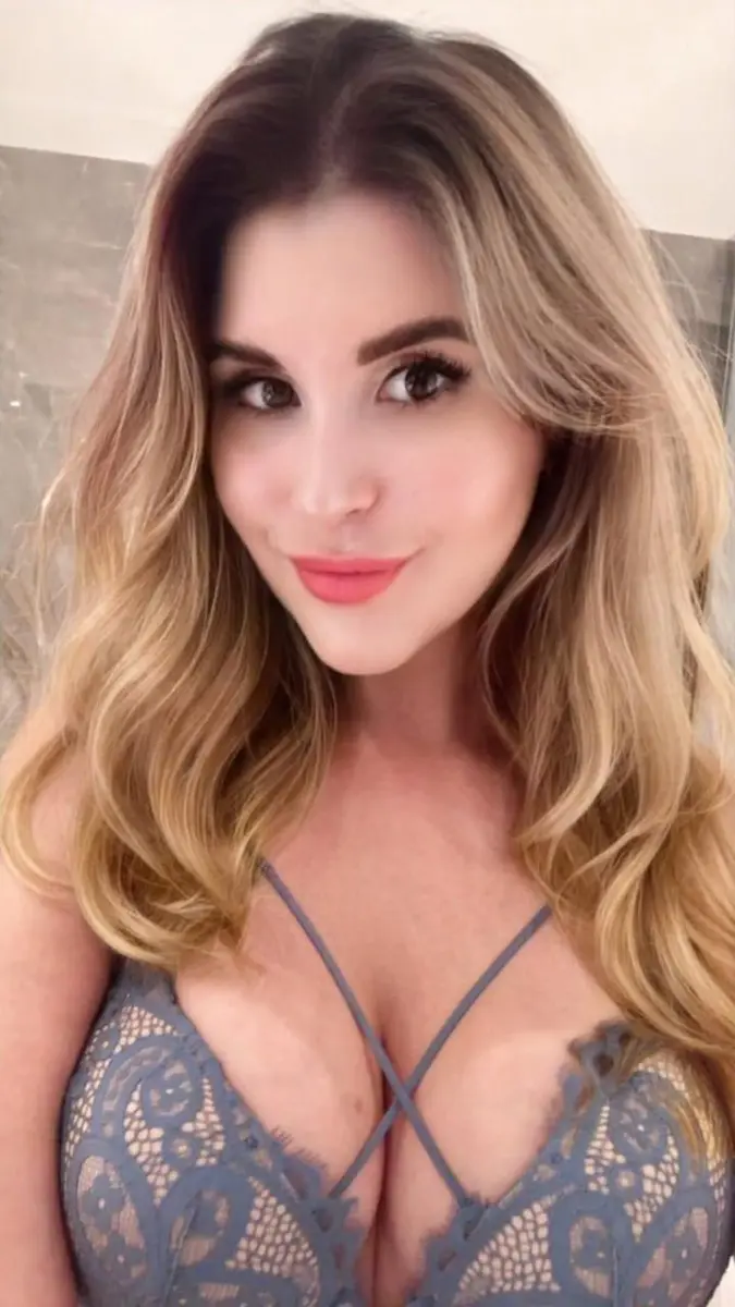 Милана эскорт в городе Дубай