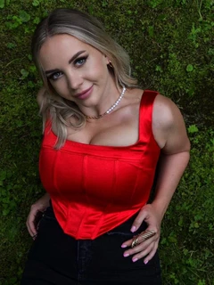 米尔塔 迪拜的应召女郎