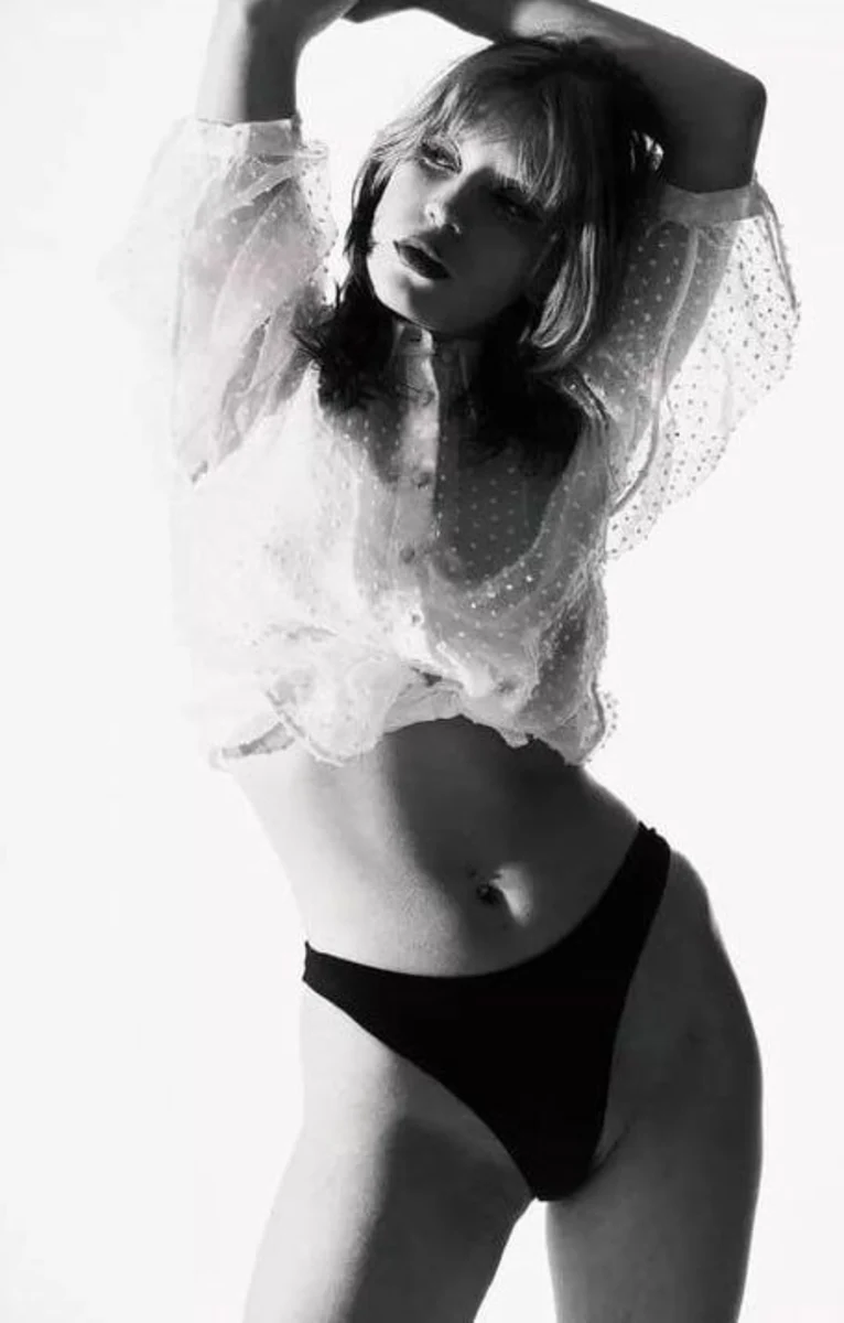 耐莉 迪拜的应召女郎