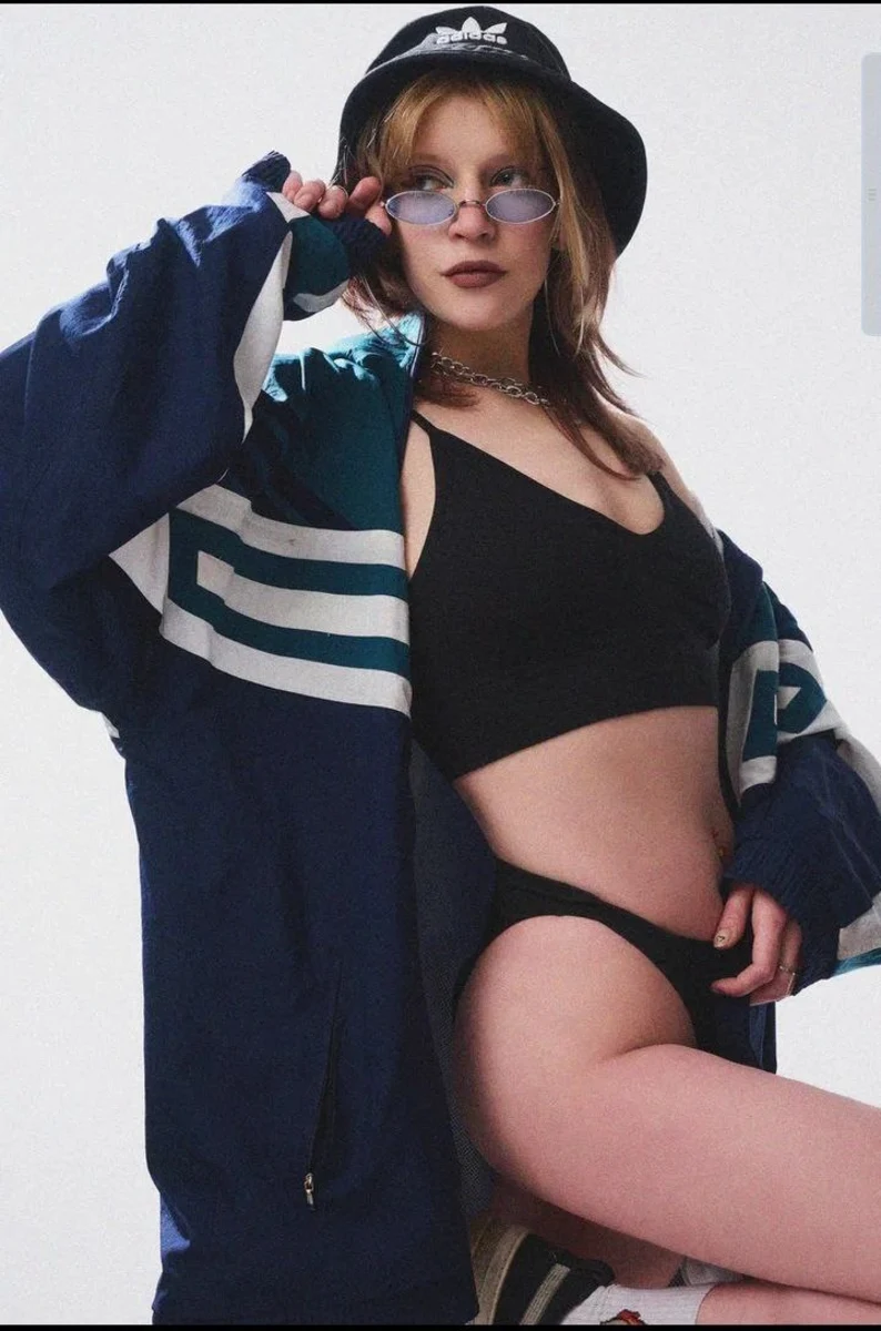 耐莉 迪拜的应召女郎