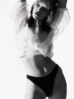 耐莉 迪拜的应召女郎