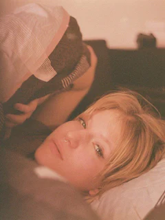 耐莉 迪拜的应召女郎