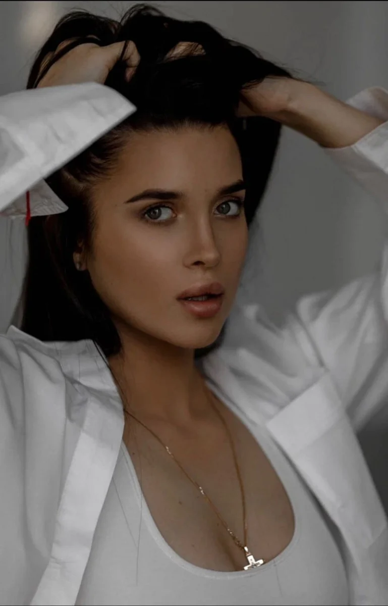 Stesha Escort in Dubai