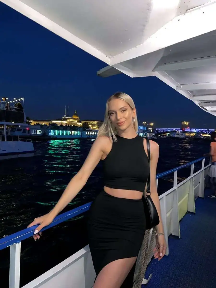 Valeria escort in Dubai