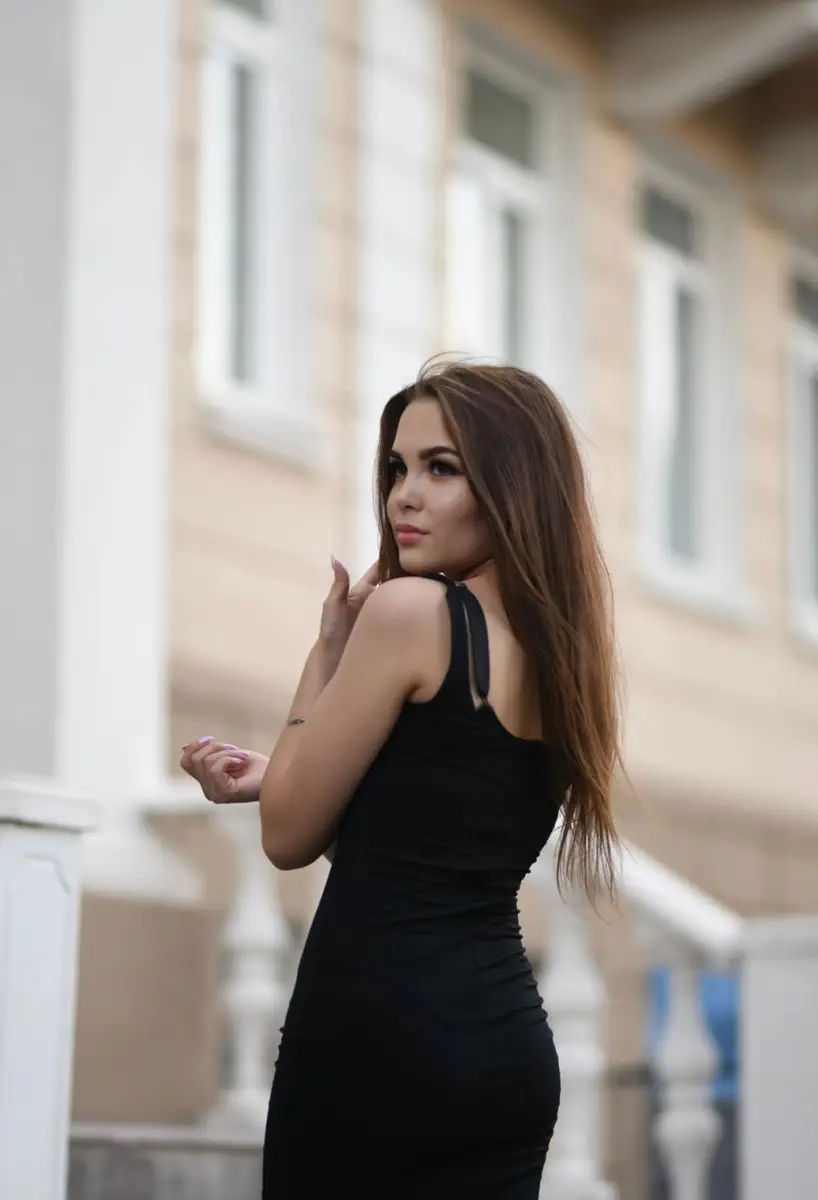 弗拉德莱娜 迪拜的应召女郎