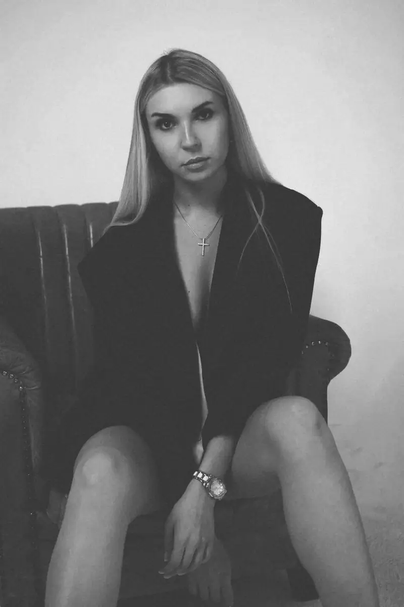 雅娜 迪拜的应召女郎